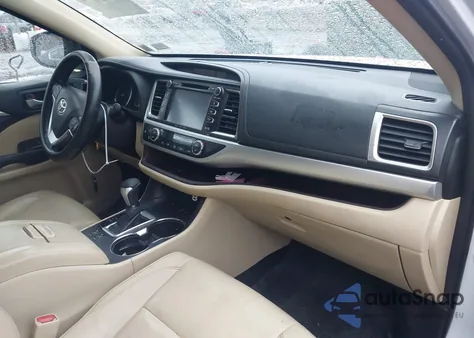 2018 Toyota Highlander Xle из США, поврежденный, VIN 5TDJZRFH6JS528653